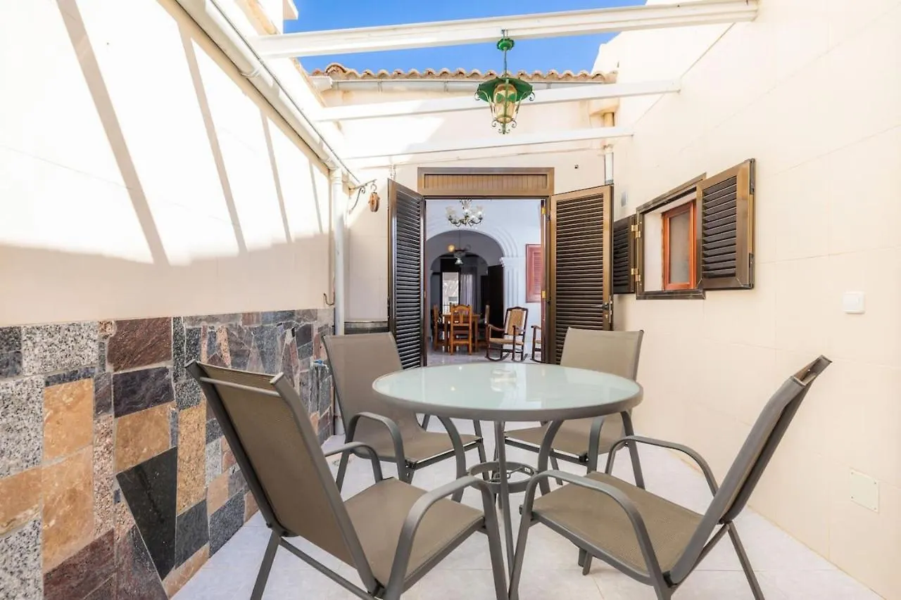 House By The Sea In Can Picafort With Terrace Vakantiehuis Can Picafort (Mallorca)